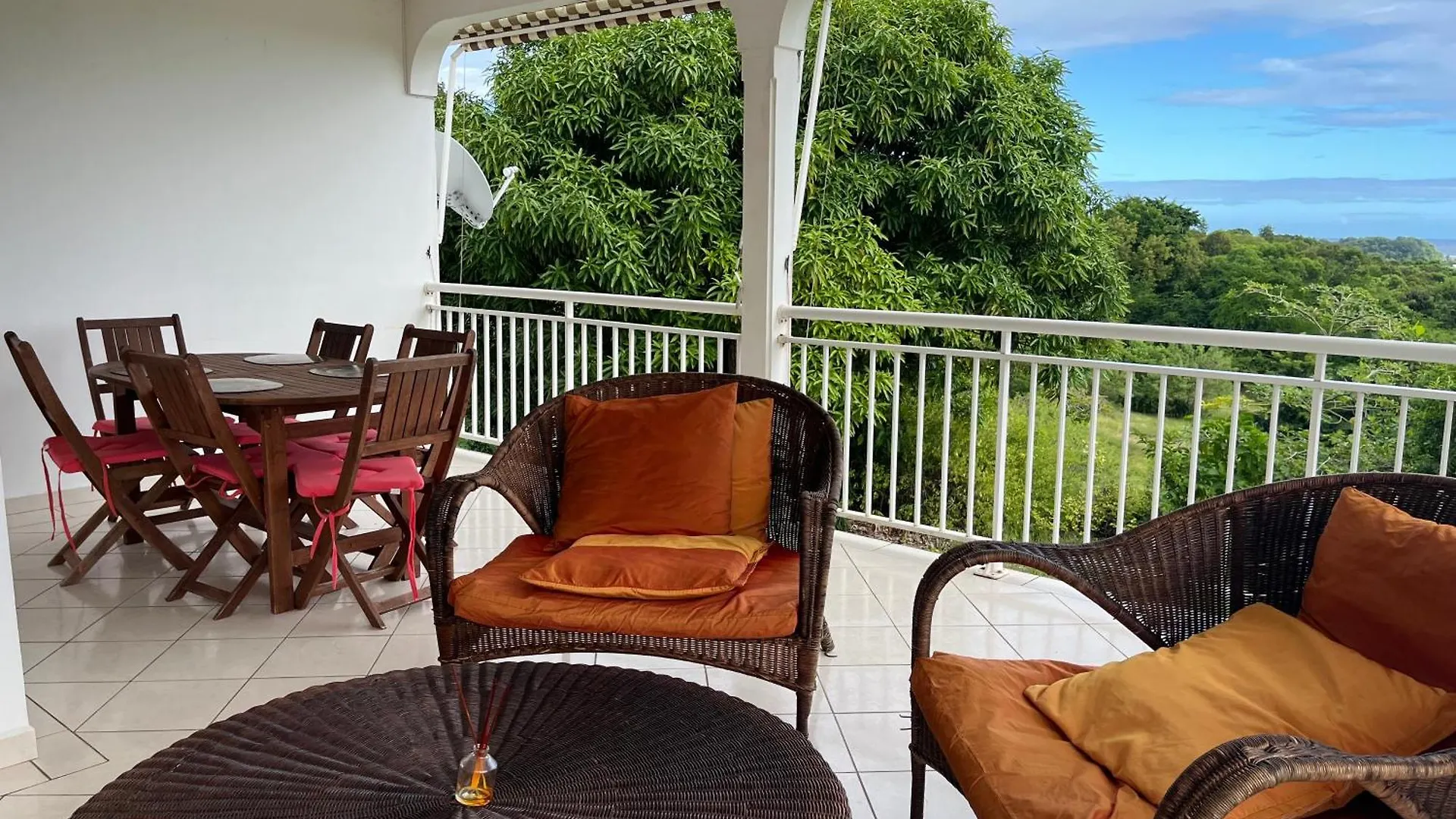 La Maison Durivage Vue Mer Proche Plage Et Centre Sainte Anne 0*, 상트 안느
